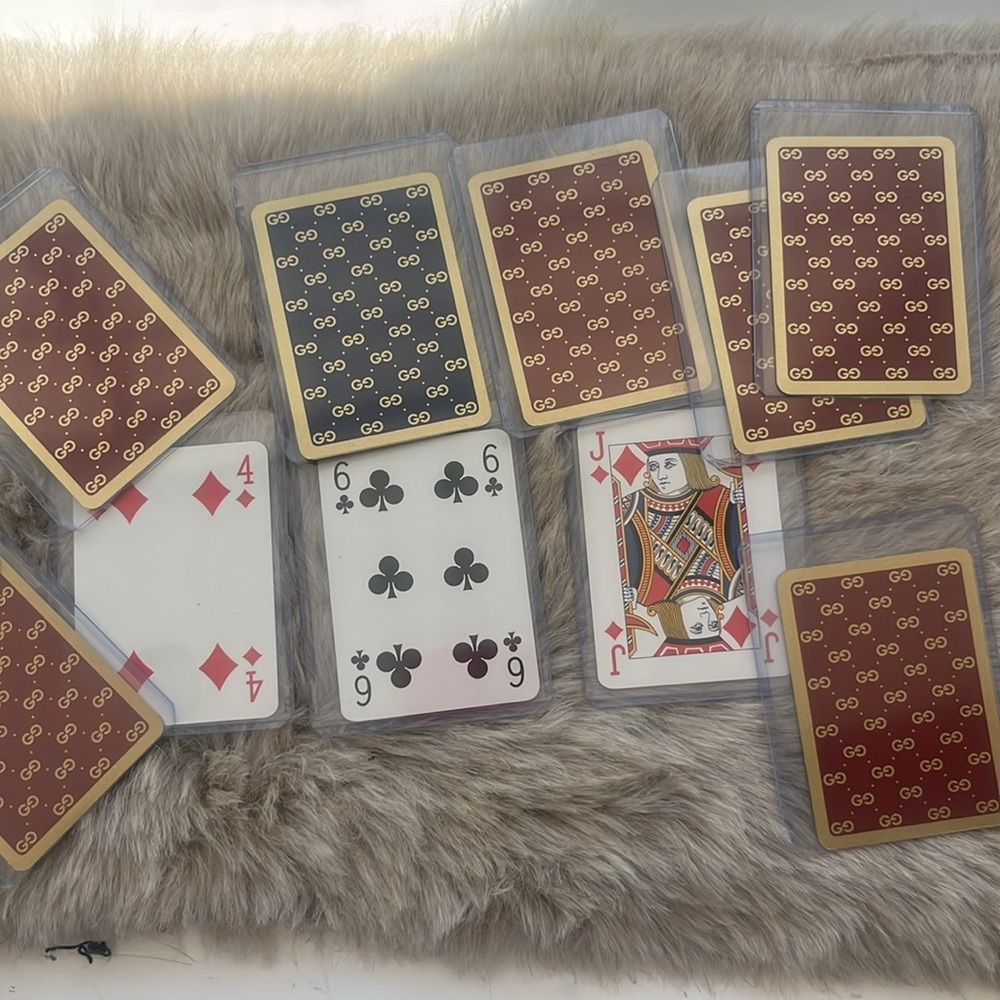 - 1 Gucci Playing Card with COA. In plastic sleeve - Picture 1 of 7